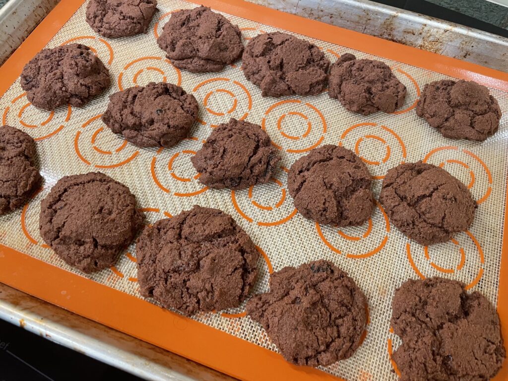 chocolate cherry cookies