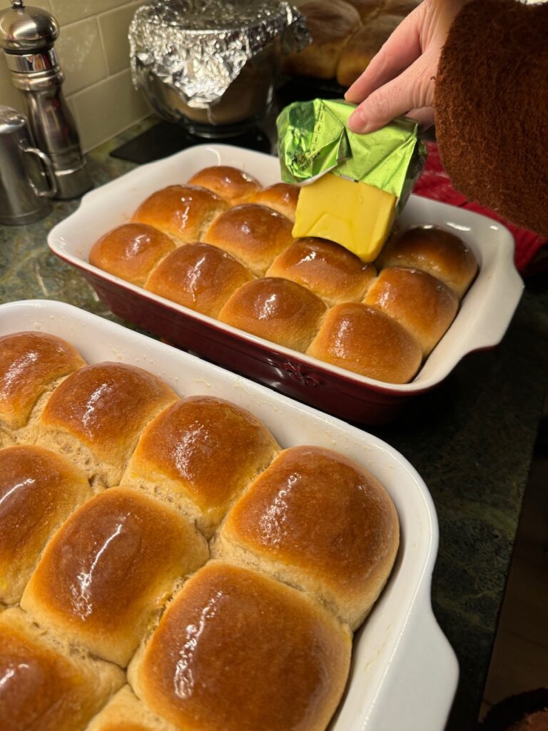 dinner rolls